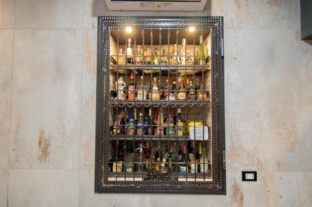 Alessandro Palace&bar Auberge de jeunesse *